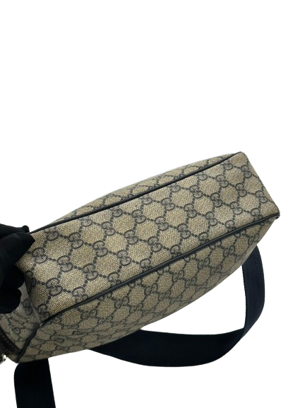 Preloved Gucci GG Logo Supreme Messenger Bag Crossbody