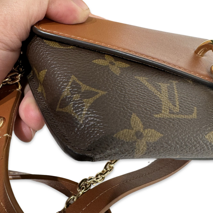 Pre-Owned Louis Vuitton Monogram Canvas Padlock On the Chain Crossbody