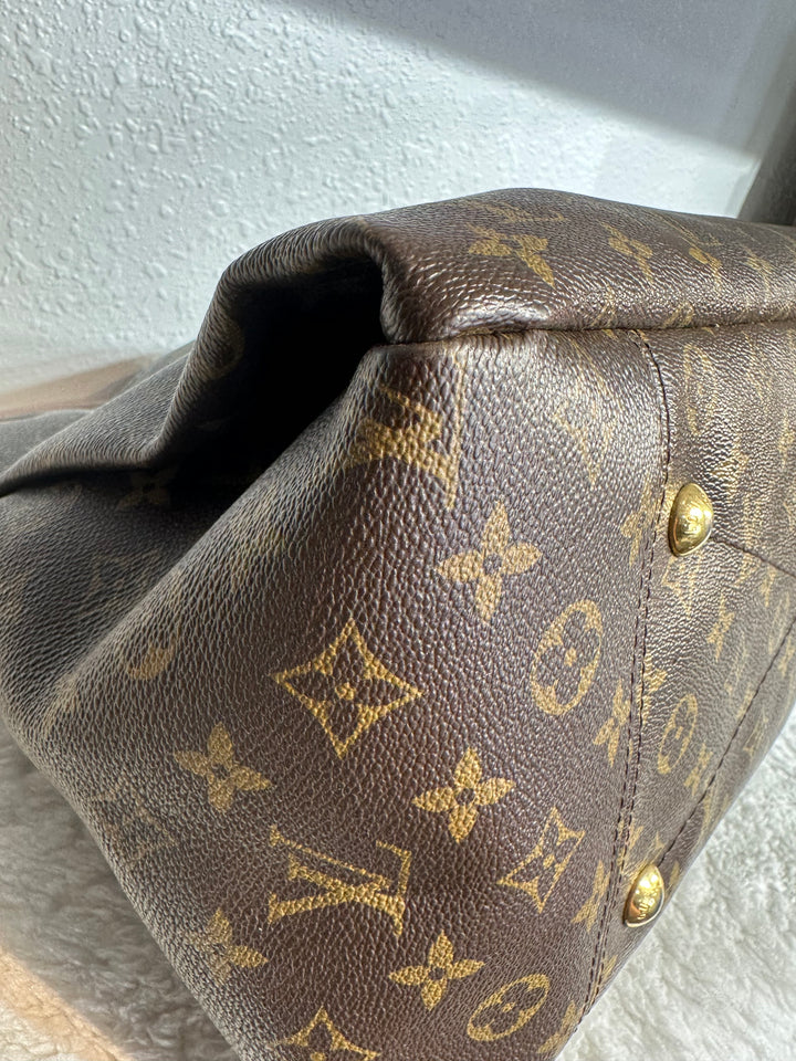 Louis Vuitton Monogram Canvas Artsy MM Shoulder Bag Tote