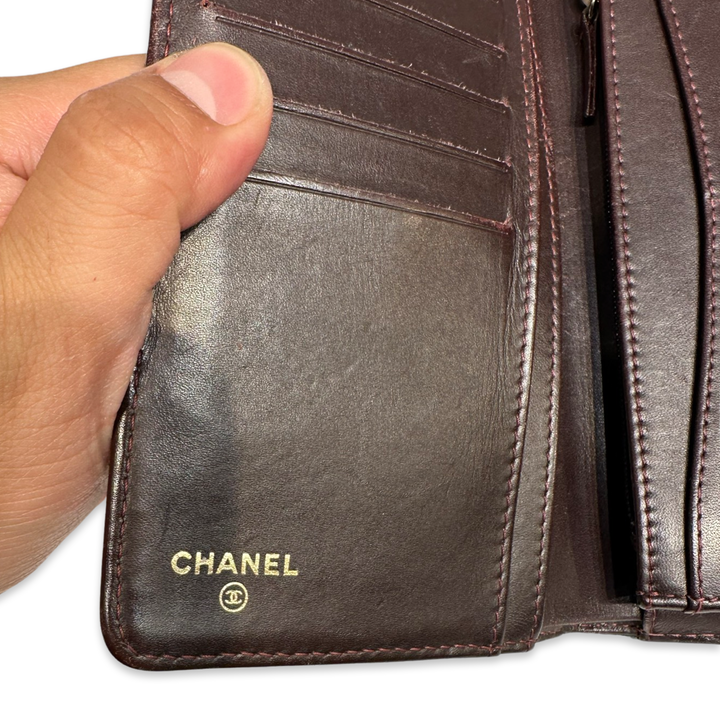 Pre-Owned Chanel Quilted Caviar Black Leather Wallet