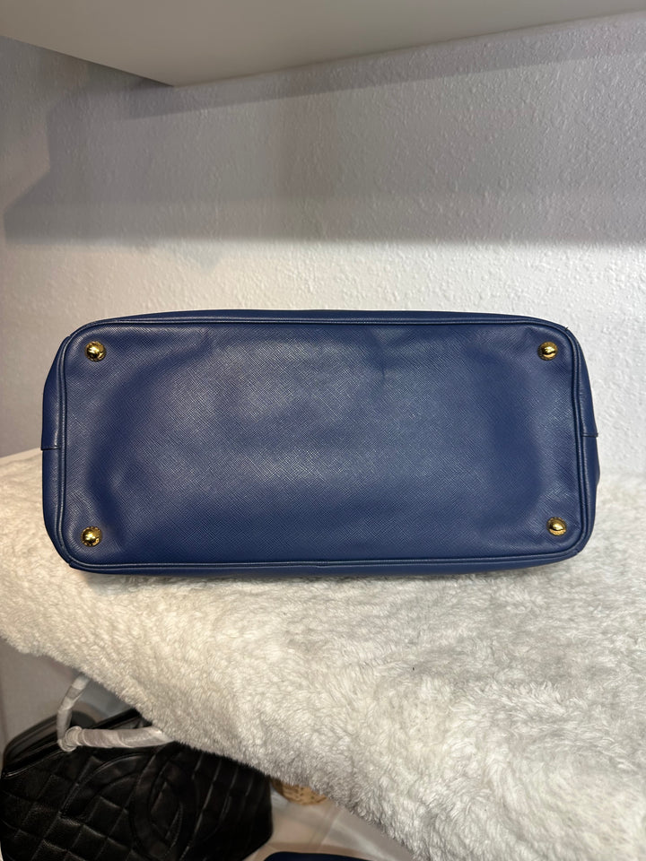 Prada blue Saffiano leather tote shoulder bag