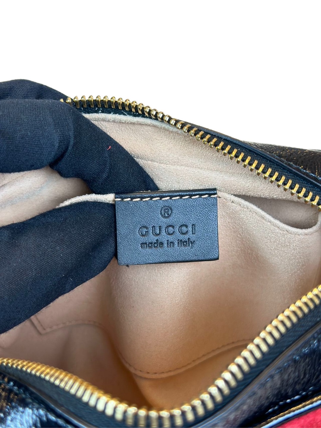 Pre-Owned Gucci Red Velvet Ophidia Shoulder Bag Crossbody