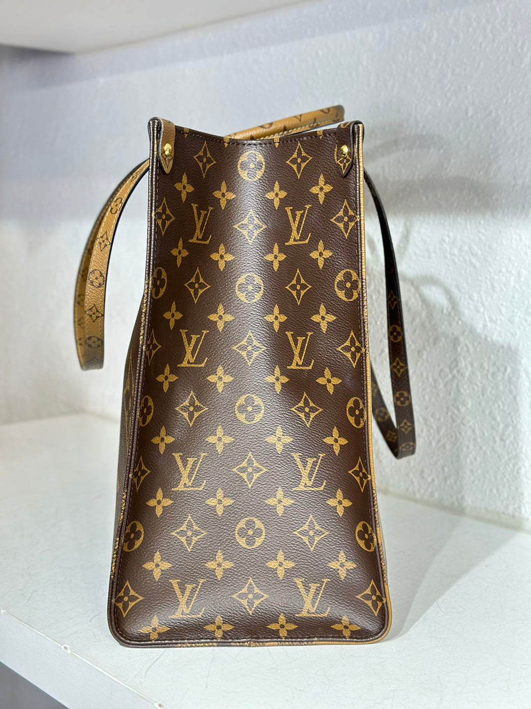 Louis Monogram canvas On the go GM Shoulder Bag