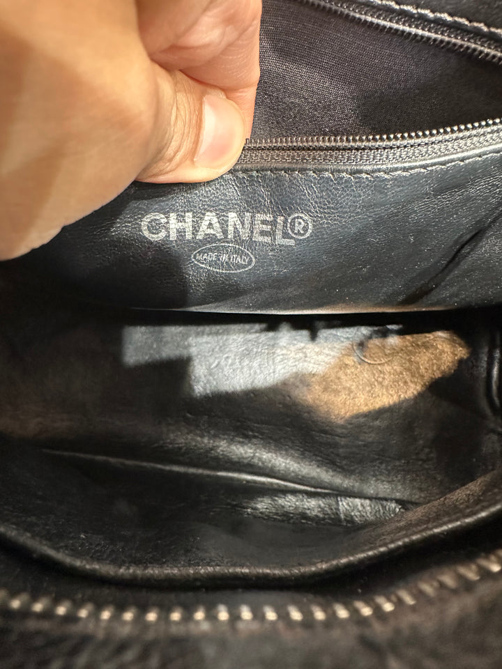 Chanel Black caviar Leather CC Logo Tote bag Tote