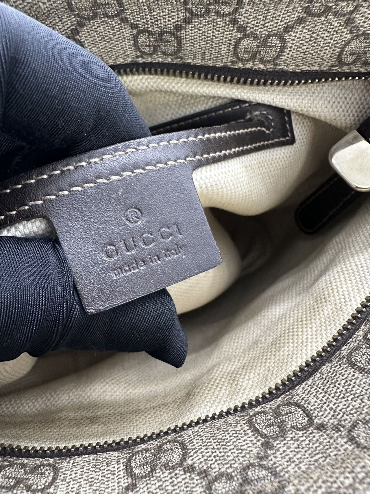 Preloved Gucci GG Logo Supreme Shoulder Bag Crossbody