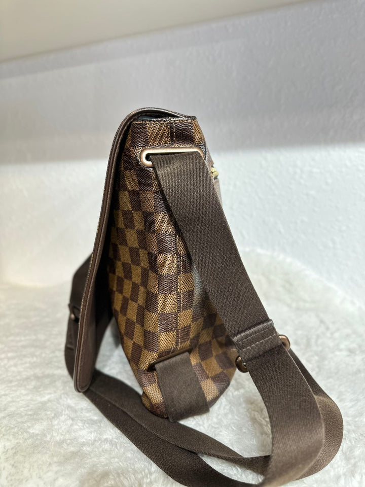 Louis Vuitton Damier Ebene Messenger bag