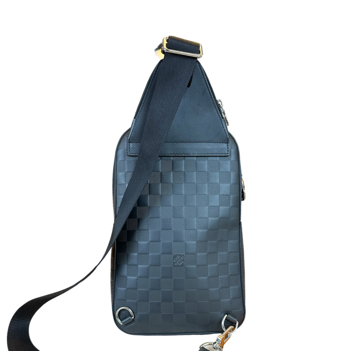 Pre-Owned Louis Vuitton Men’s Black Leather Chest Bag
