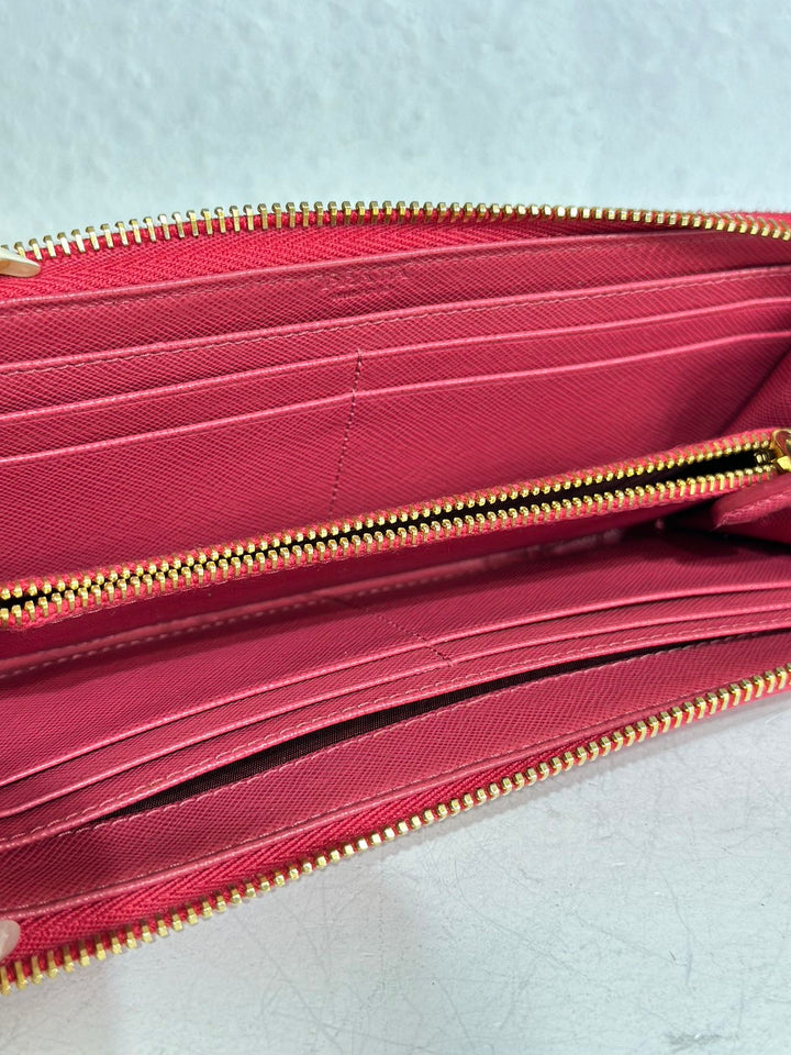 Prada Pink Saffiano leather wallet