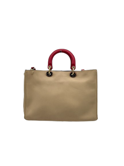 Pre-Owned  Dior Smooth Calfskin Medium Diorissimo Shoulder Bag