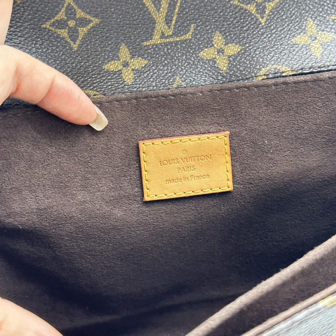 Pre-Owned Louis Vuitton Monogram Canvas Pottche Metis Shoulder Bag