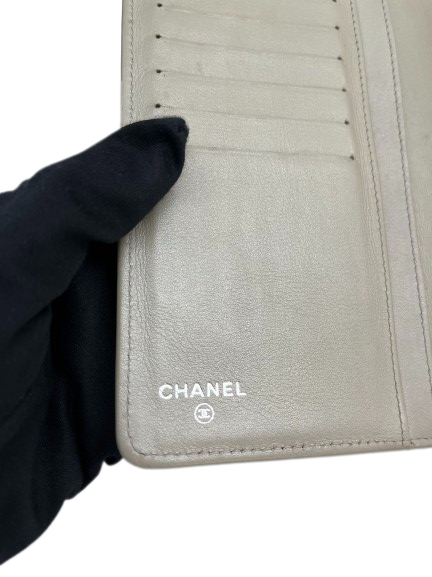 Preloved Chanel CC Logo Leather Wallet