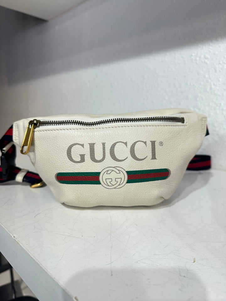 Gucci white leather bum bag belt bag