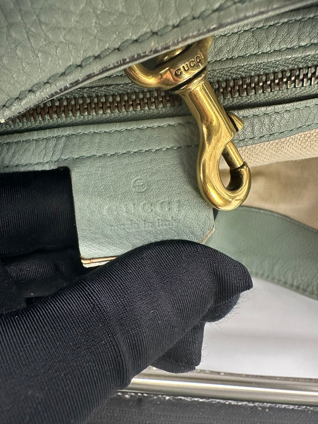 Pre-Owned Gucci GG Logo Leather Large Totes Shoulder Bag