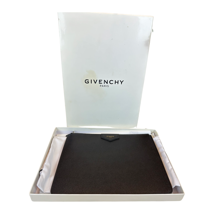Pre-Owned Givenchy Black Leather Large Pouch Clutch Handbag