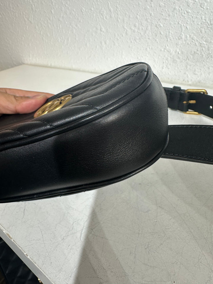 Gucci Black Leather belt bag