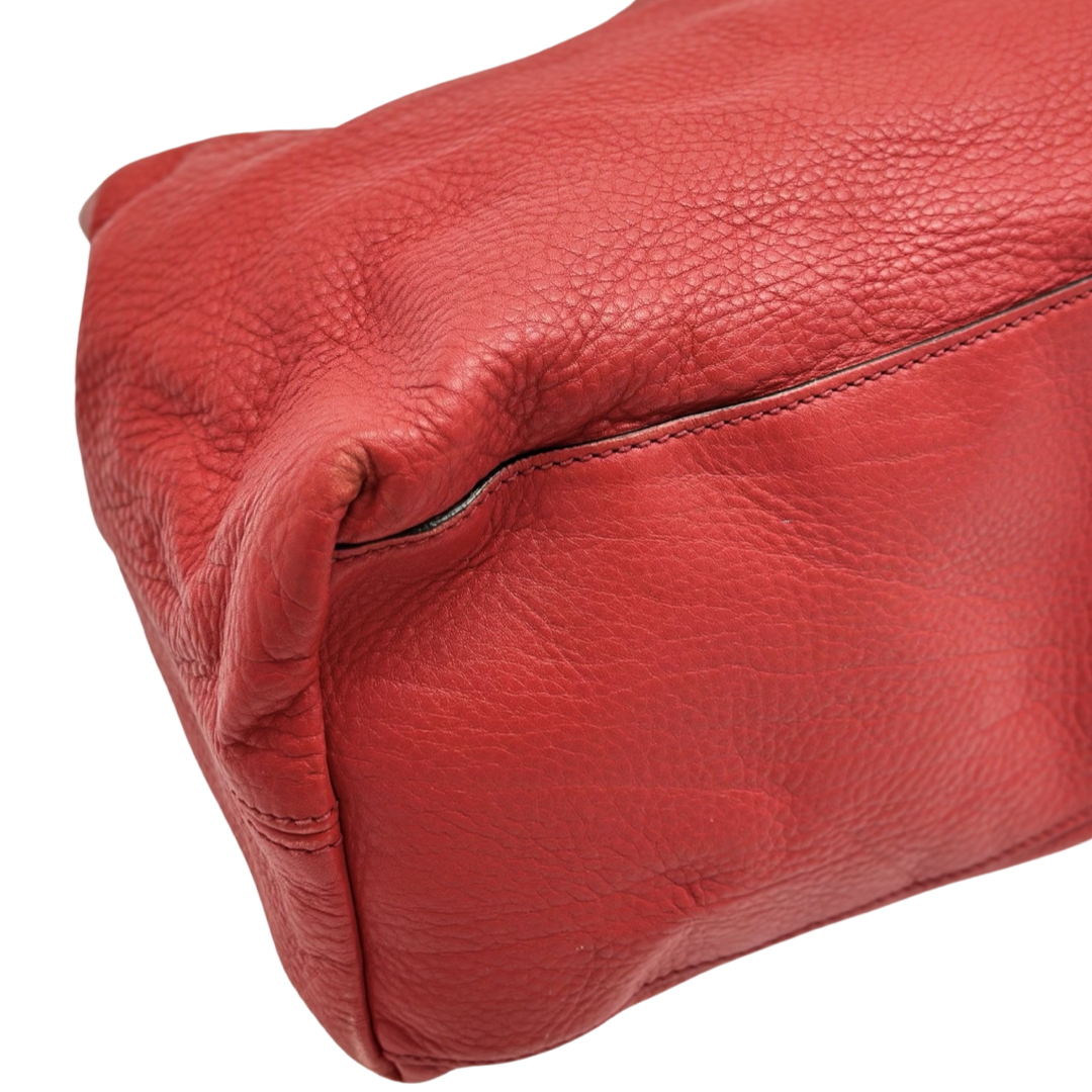 Pre-Owned Gucci GG Logo Red Leather Soho Chain Shoulder Bag Totes