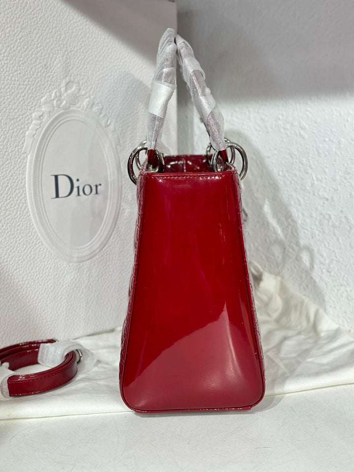 Dior red patent leather medium lady Dior shoulder bag