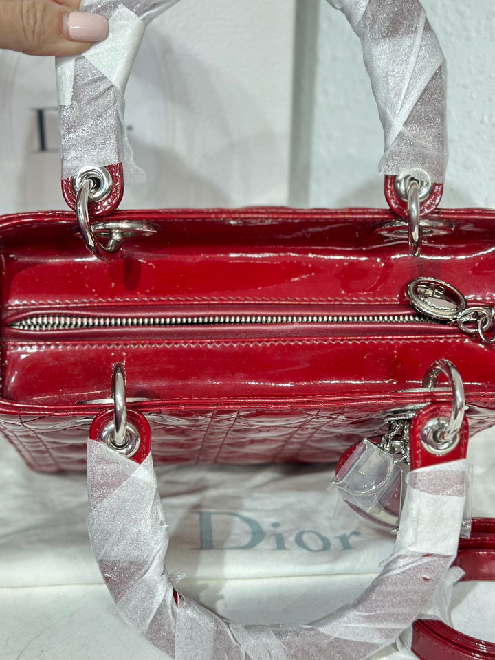 Dior red patent leather medium lady Dior shoulder bag