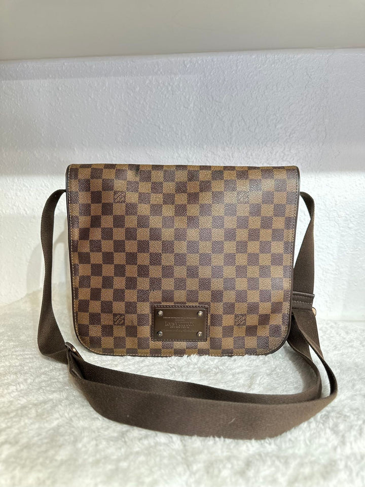 Louis Vuitton Damier Ebene Messenger bag