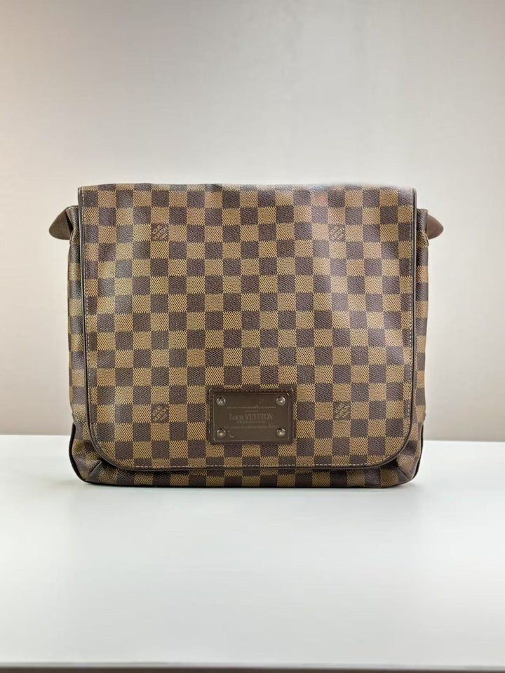 Louis Vuitton Damier Ebene Messenger Bag