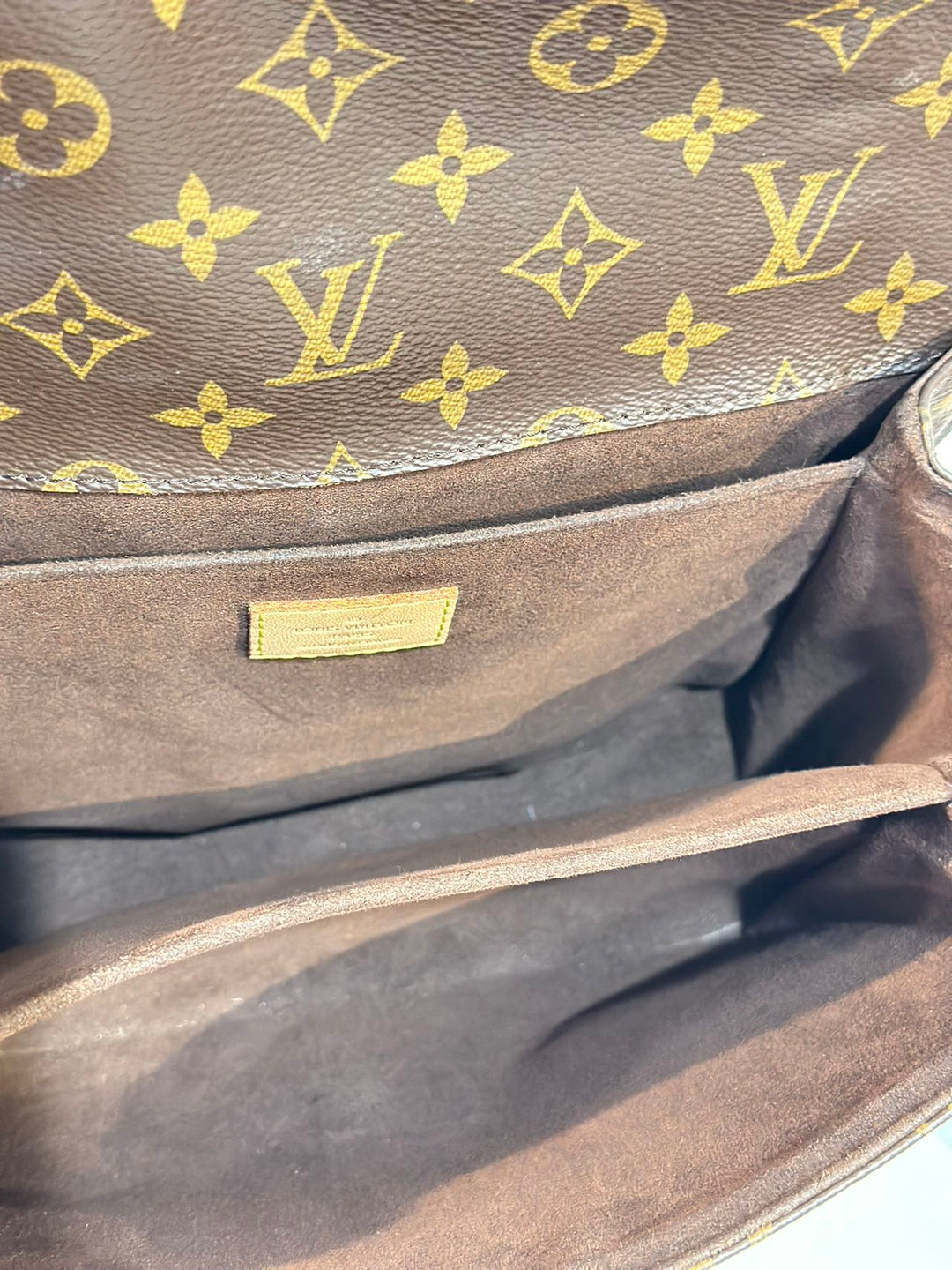 Louis Vuitton Monogram Canvas Metis Shoulder Bag