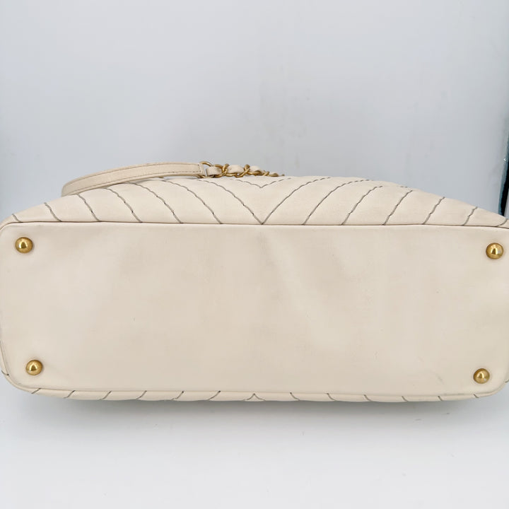 Chanel White Leather tote with gold hardware