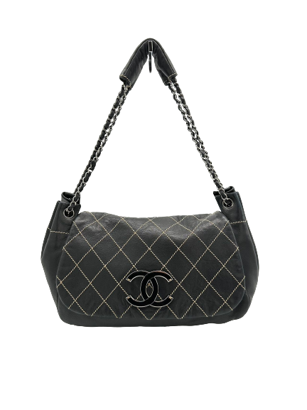 Preloved Chanel Black Leather CC Logo Shoulder Bag