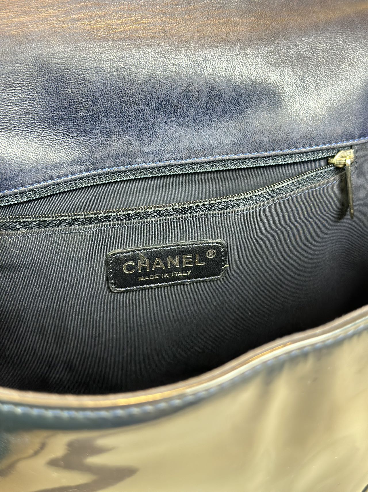 Preloved Chanel Green Patent Leather CC Logo Shoulder Bag