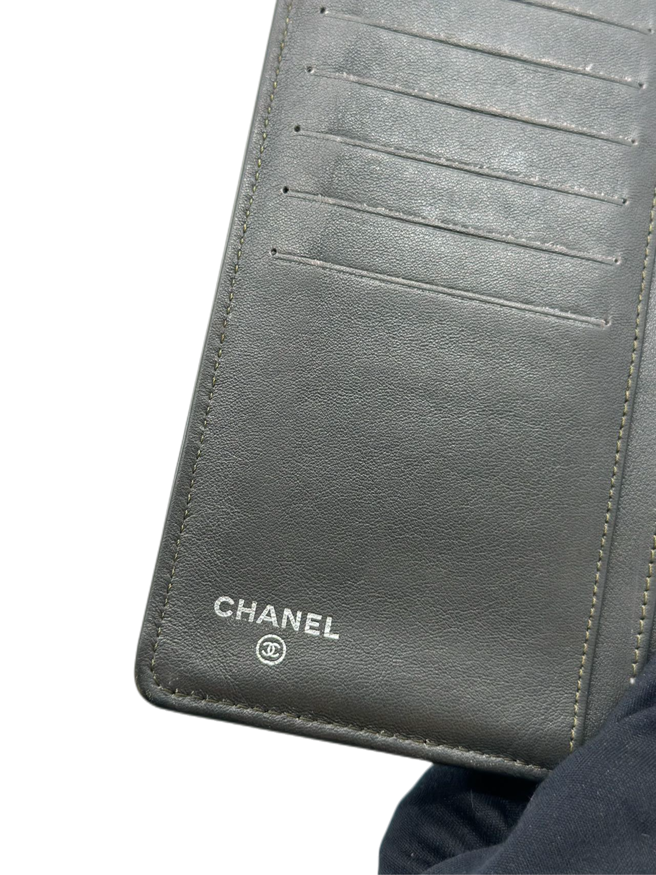 Preloved Chanel C Logo Leather Wallet