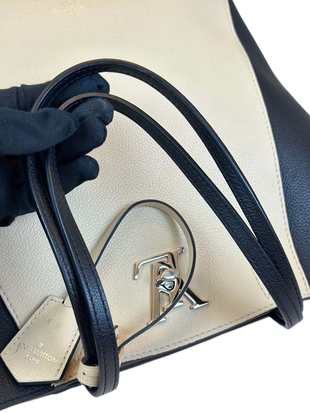 Preloved Louis Vuitton Lockme Cabas Totes Shoulder bag