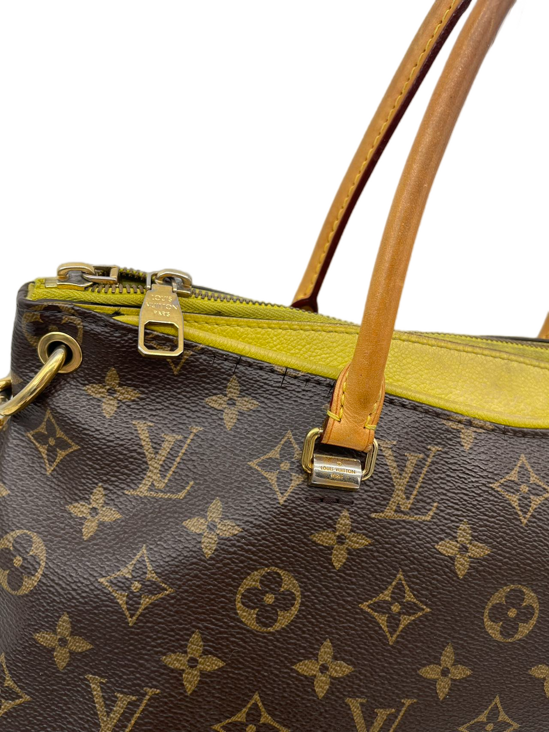 Pre-Owned Louis Vuitton Monogram Canvas Pallas MM Shoulder Bag
