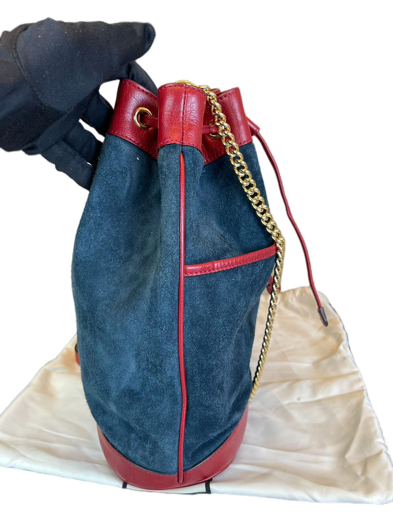 Preloved Gucci Velvet Rajah Chain Shoulder Bag Crossbody