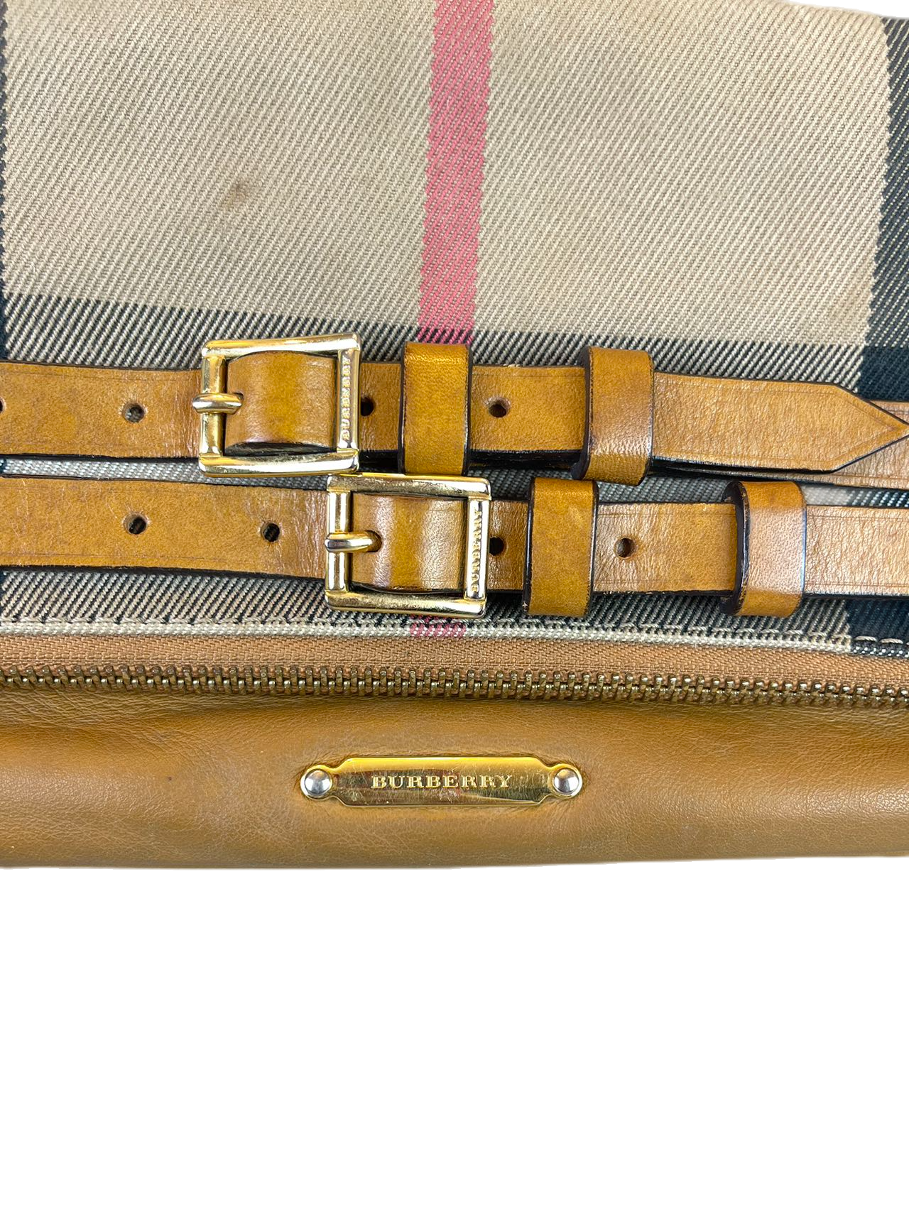 Preloved Burberry Signature Logo Clutches Handbag Pouch